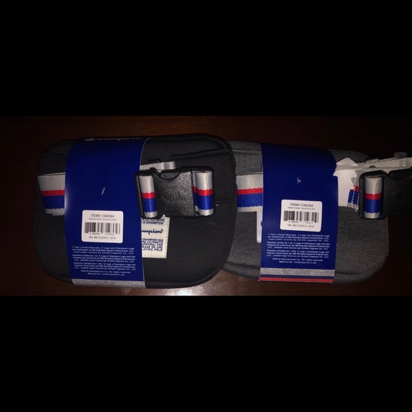 Champion belt bags (35$/1) - Picture 2 of 2